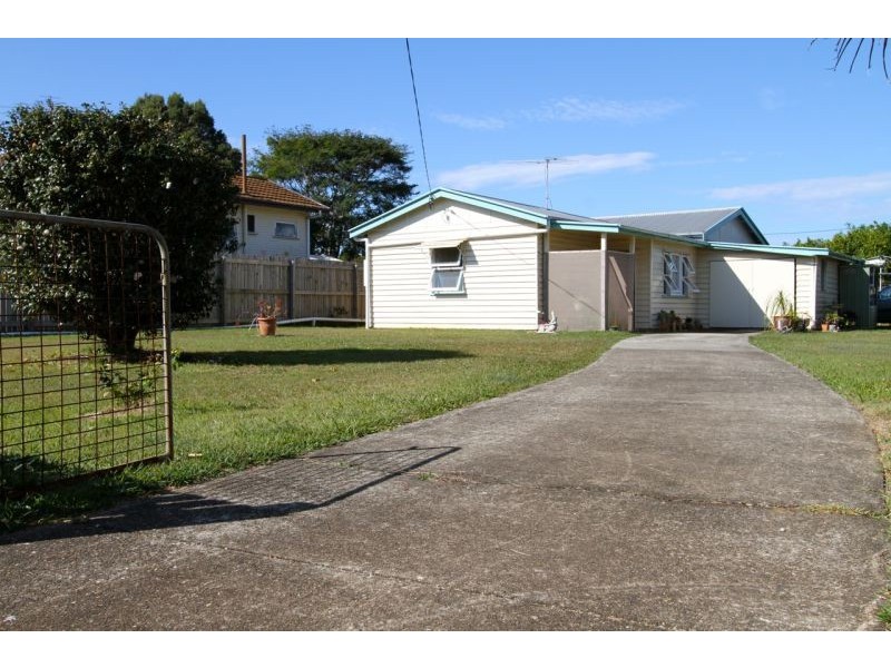 27 Weaber Street, Clontarf QLD 4019