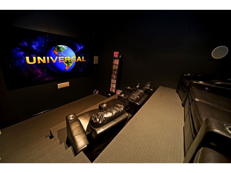 1663 Riverdale Dr, Hope Island QLD 4212