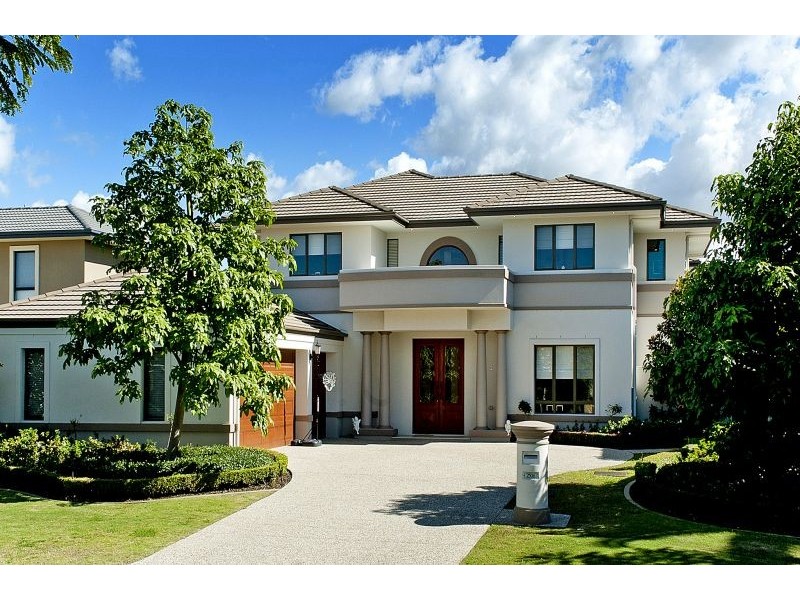 2506 Cressbrook Dr, Hope Island QLD 4212