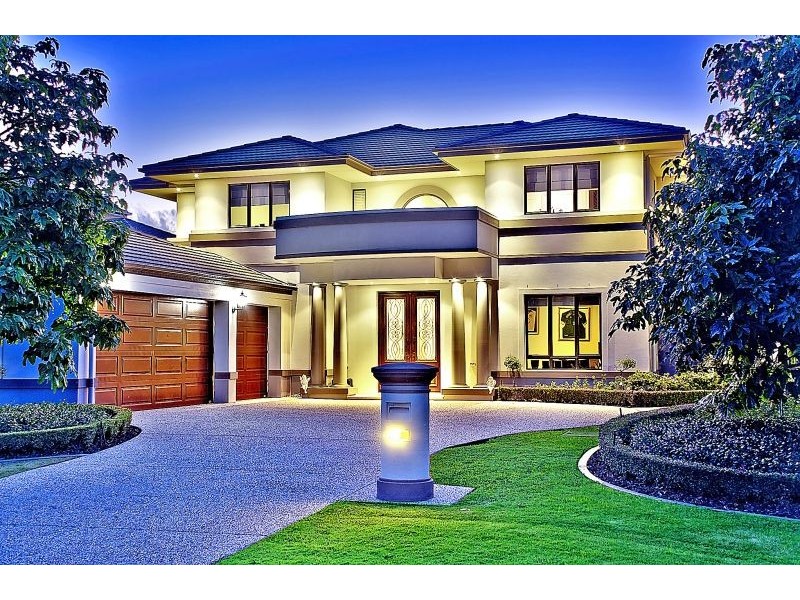 2506 Cressbrook Dr, Hope Island QLD 4212