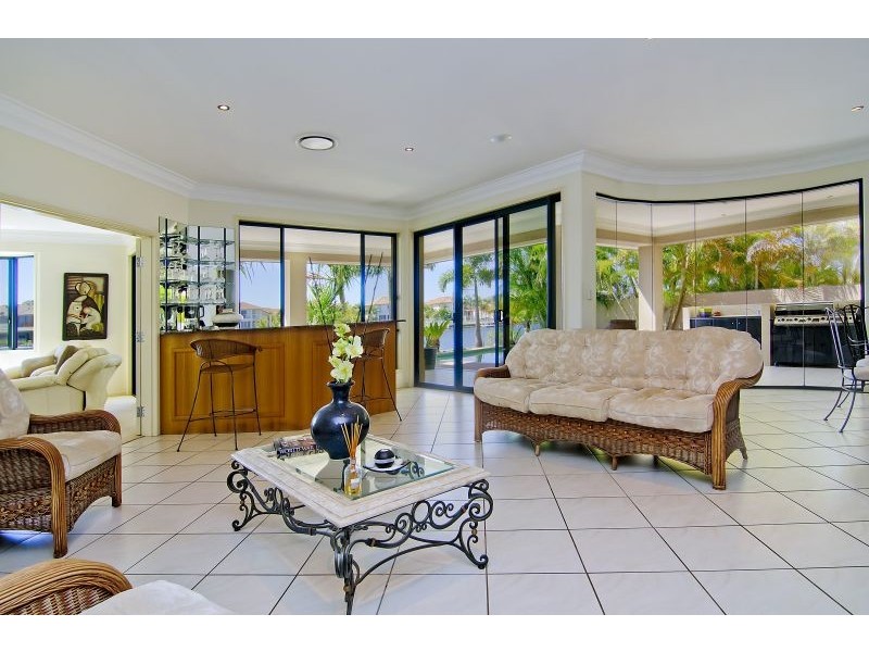 13 Windchimes Way, Helensvale QLD 4212