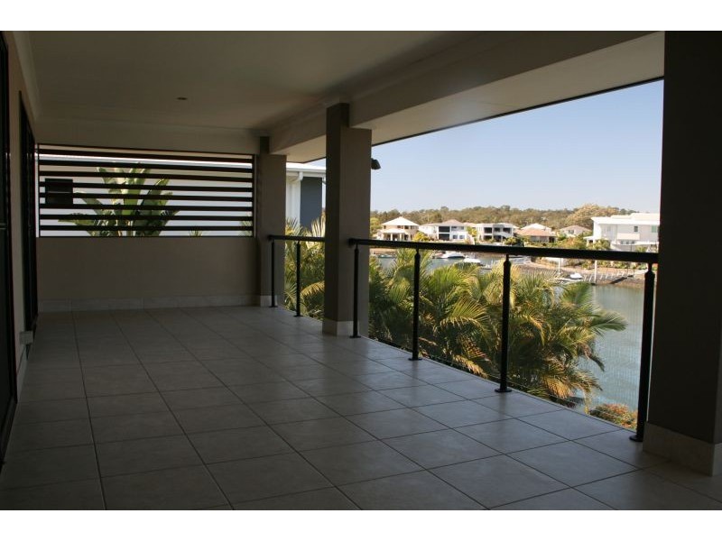4 Coomera Ct, Helensvale QLD 4212