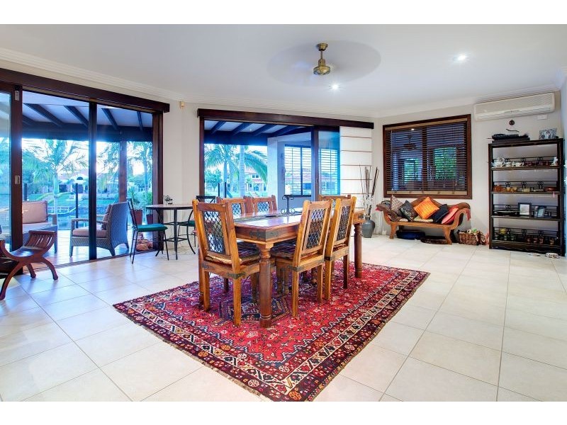 1033 Rosebank Way, Hope Island QLD 4212