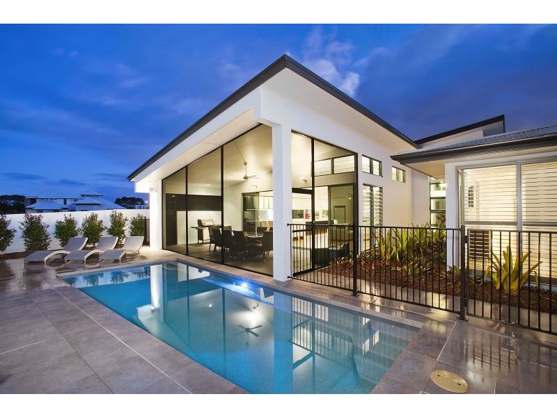 2278 Banksia Lakes Dr, Sanctuary Cove QLD 4212