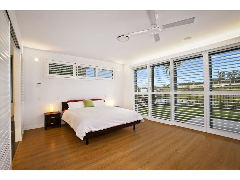 2278 Banksia Lakes Dr, Sanctuary Cove QLD 4212