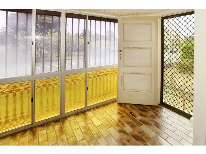 27 Rock Street, Scarborough QLD 4020