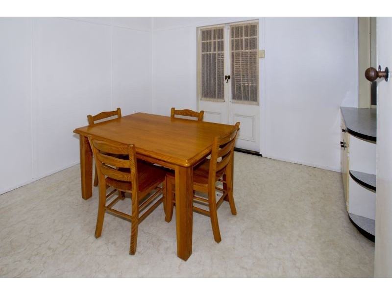 27 Rock Street, Scarborough QLD 4020