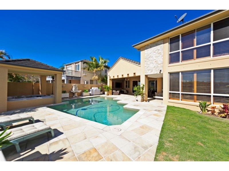 21 Oystercove Prom, Helensvale QLD 4212