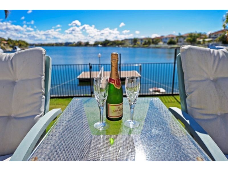 21 Oystercove Prom, Helensvale QLD 4212