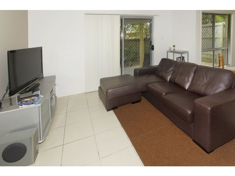 2/113 Castle Hill Drive, Murrumba Downs QLD 4503