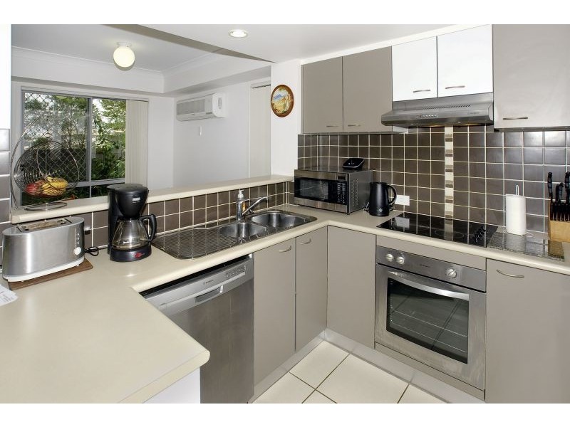 2/113 Castle Hill Drive, Murrumba Downs QLD 4503
