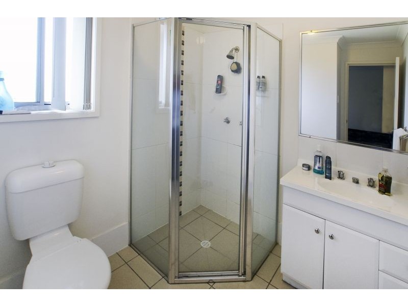 2/113 Castle Hill Drive, Murrumba Downs QLD 4503