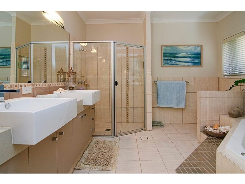 Hope Island QLD 4212