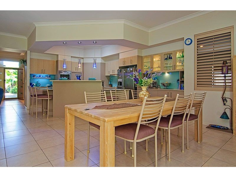 Hope Island QLD 4212