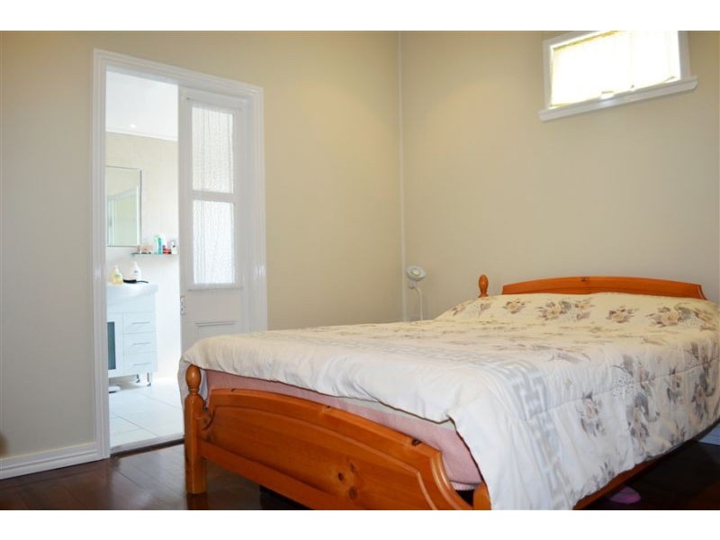 24 Rock Street, Scarborough QLD 4020