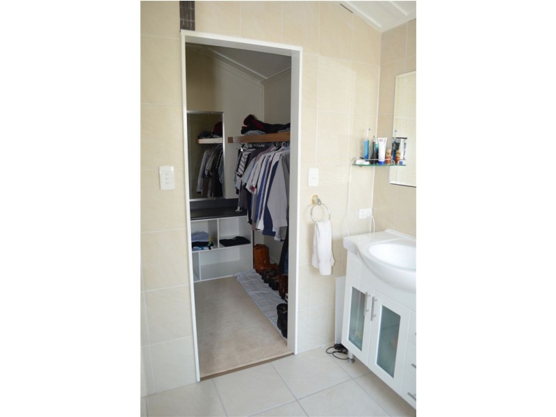 24 Rock Street, Scarborough QLD 4020