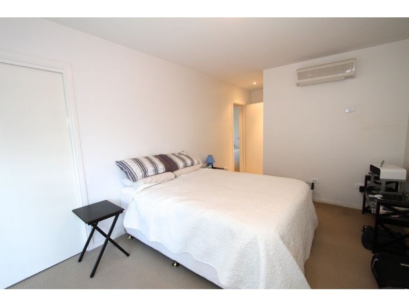 13-17 Caroline St, Woody Point QLD 4019