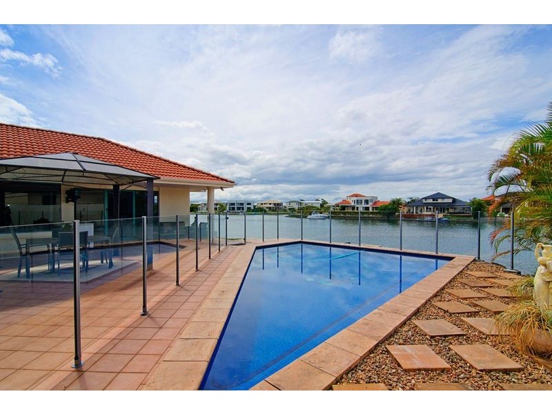 19 Windchimes Wy, Helensvale QLD 4212