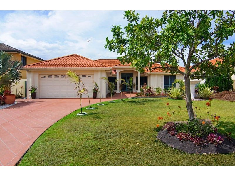 19 Windchimes Wy, Helensvale QLD 4212
