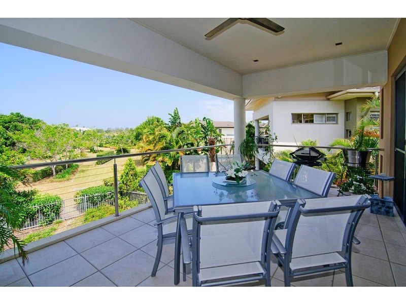6031 Lucerne Ct, Hope Island QLD 4212