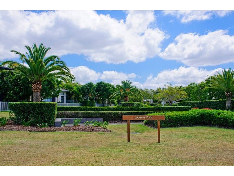6031 Lucerne Ct, Hope Island QLD 4212