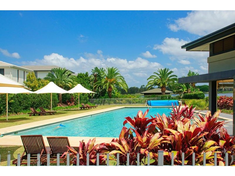 6031 Lucerne Ct, Hope Island QLD 4212