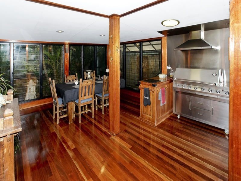 8 Forester Place, Kallangur QLD 4503