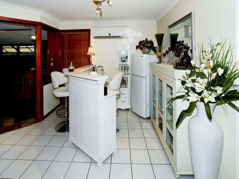 8 Forester Place, Kallangur QLD 4503