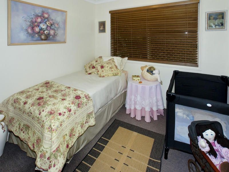 8 Forester Place, Kallangur QLD 4503