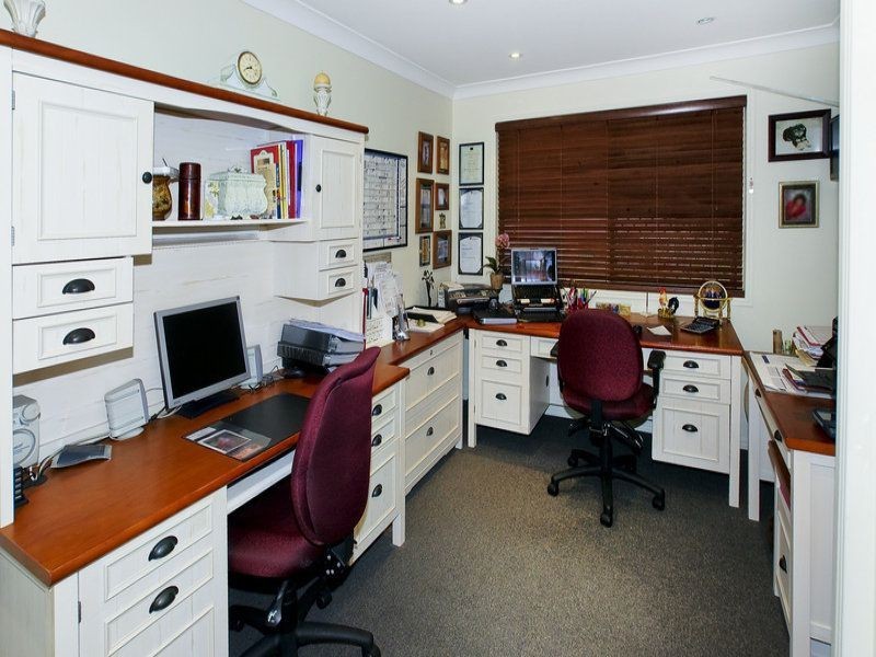 8 Forester Place, Kallangur QLD 4503