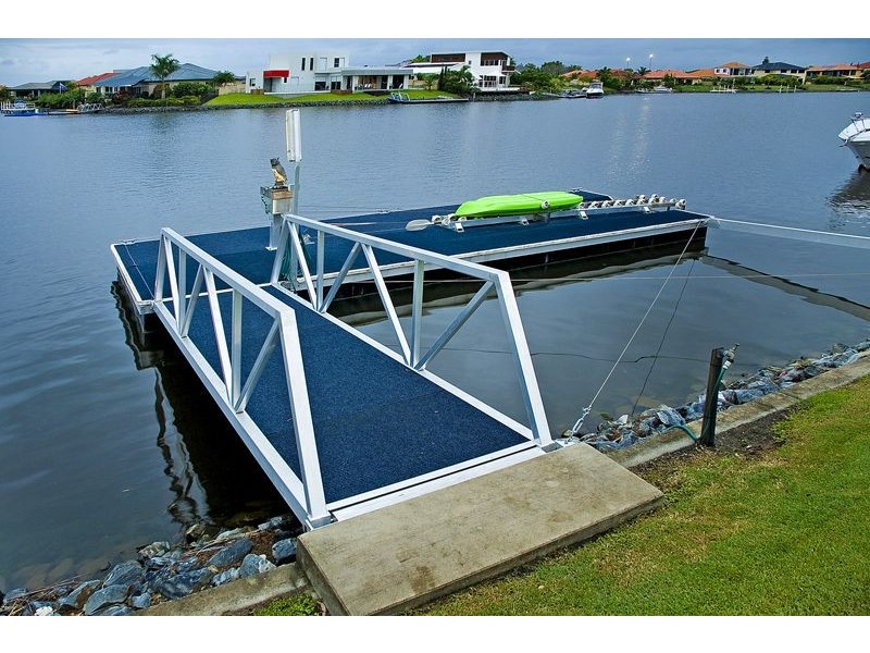 72 The Peninsula, Helensvale QLD 4212