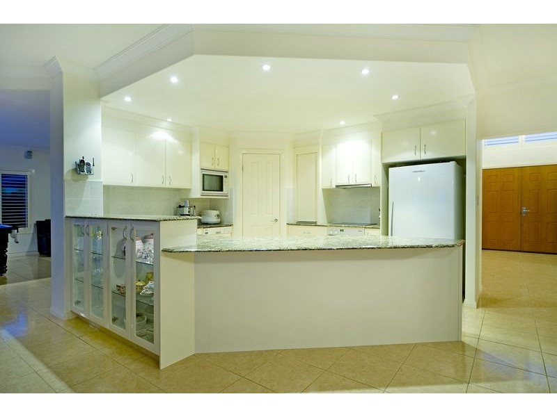 72 The Peninsula, Helensvale QLD 4212