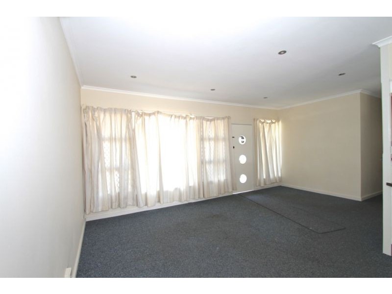 49 Palmtree Avenue, Scarborough QLD 4020