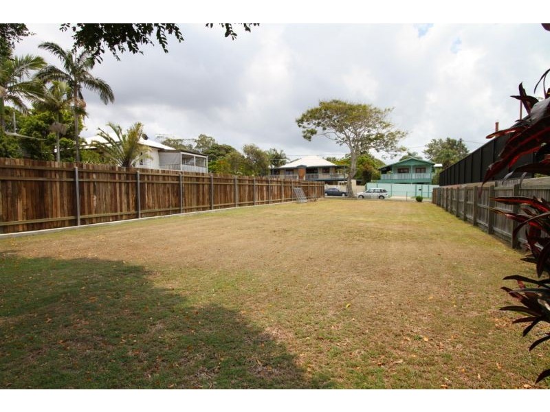 3 Arthur Street, Woody Point QLD 4019