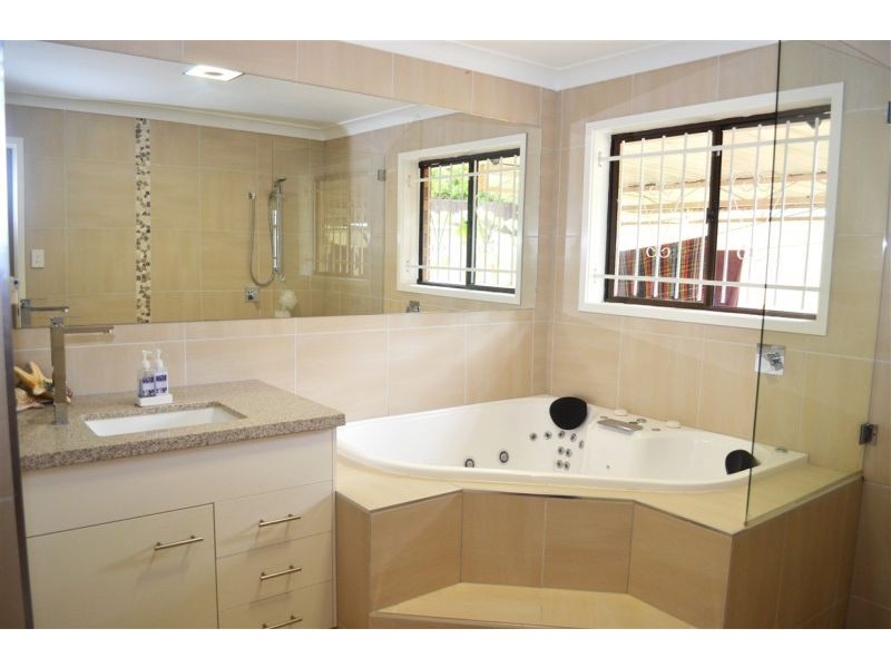 111 Tomah Road, Bracken Ridge QLD 4017