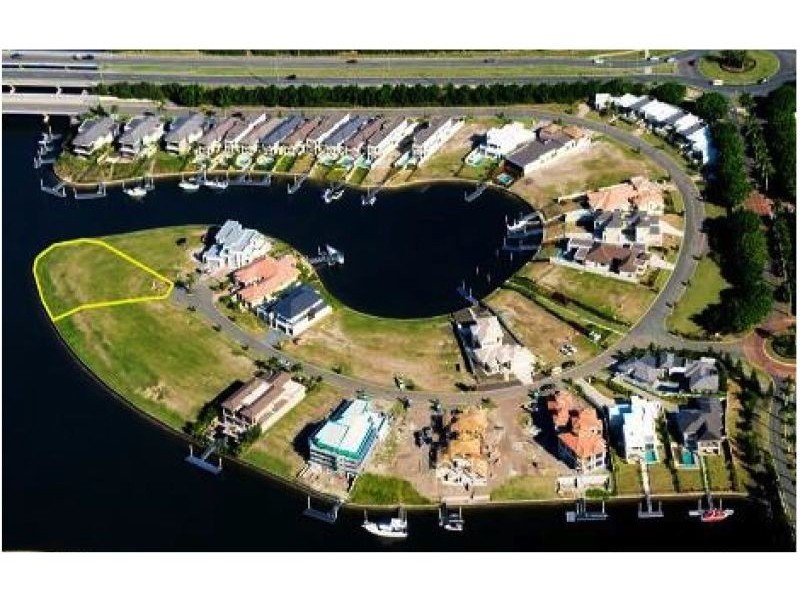 2215 Taromeo Court, Hope Island QLD 4212