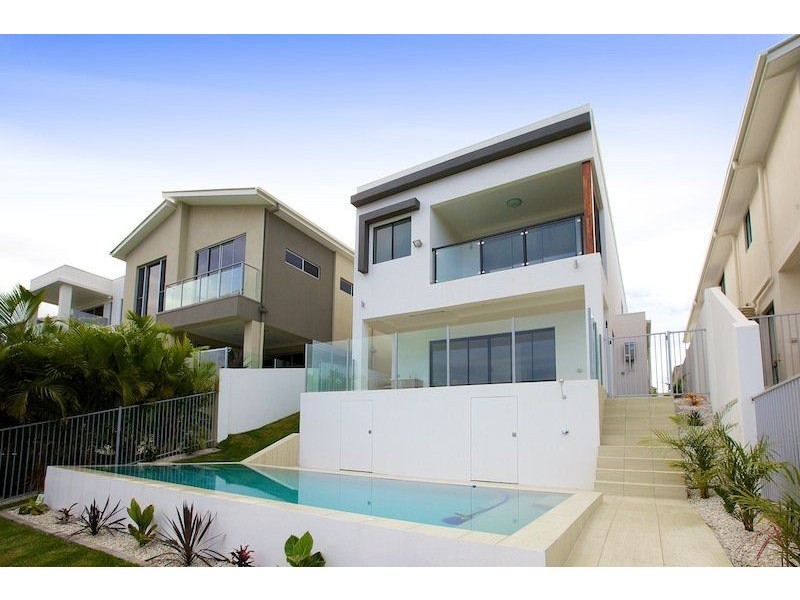 7 Harbourvue Ct, Helensvale QLD 4212