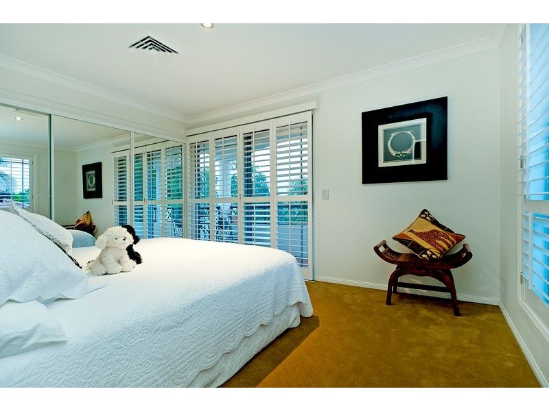 1050 Rosebank Way, Hope Island QLD 4212