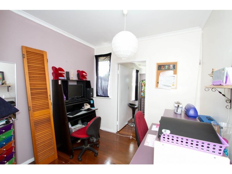 11 Savannah Street, Redcliffe QLD 4020