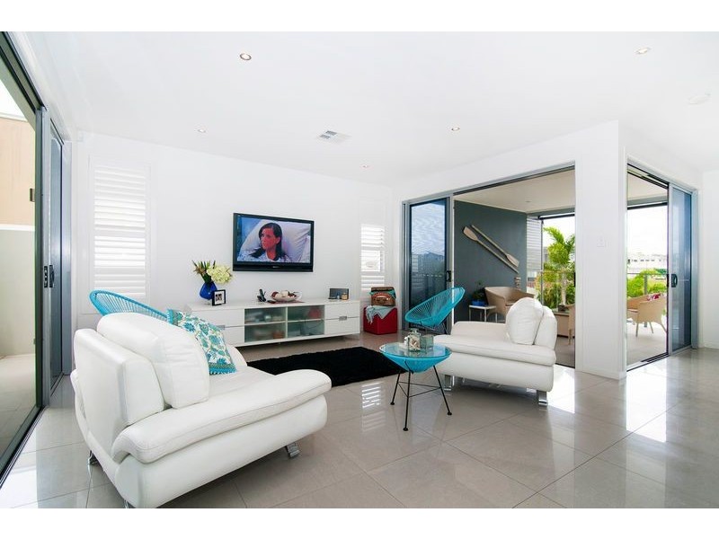 35 Harbourvue Ct, Helensvale QLD 4212