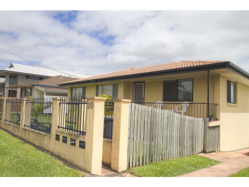 4/30 Ninth Ave, Coorparoo QLD 4151