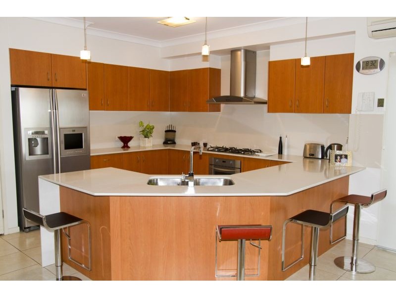 15 The Close, Helensvale QLD 4212