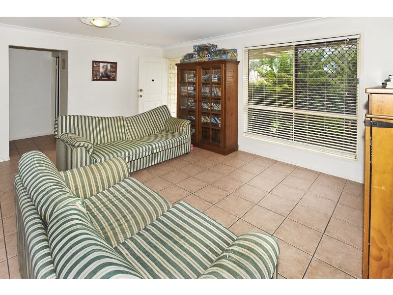 13 Shangri-La Court, Rothwell QLD 4022