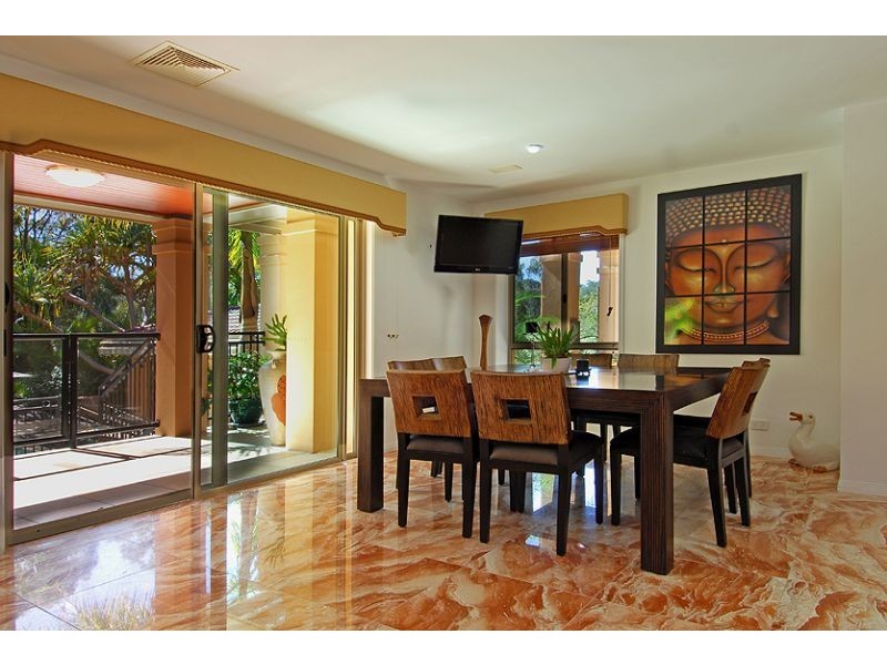 5 Isla Court, Bonogin QLD 4213