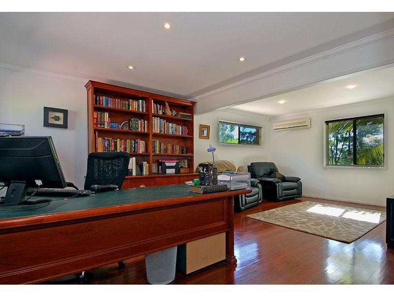 5 Isla Court, Bonogin QLD 4213