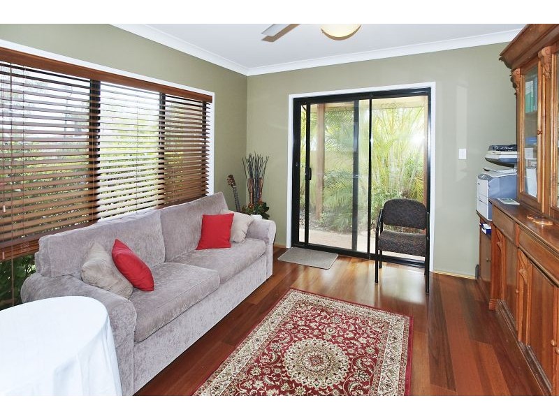 18 Aurora Place, Newport QLD 4020