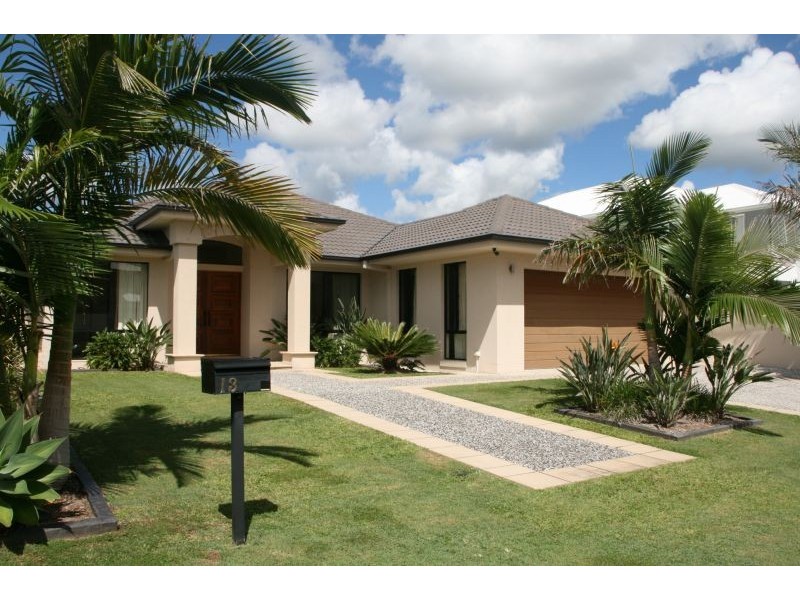13 Ferrymans Ct, Helensvale QLD 4212