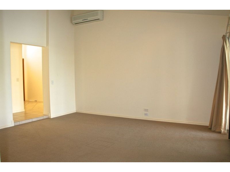 13 Ferrymans Ct, Helensvale QLD 4212