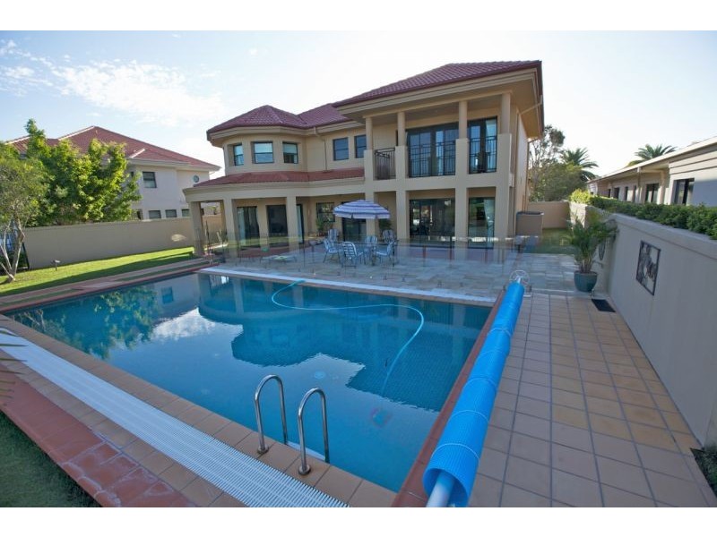 1024 Rosebank Wy, Hope Island QLD 4212