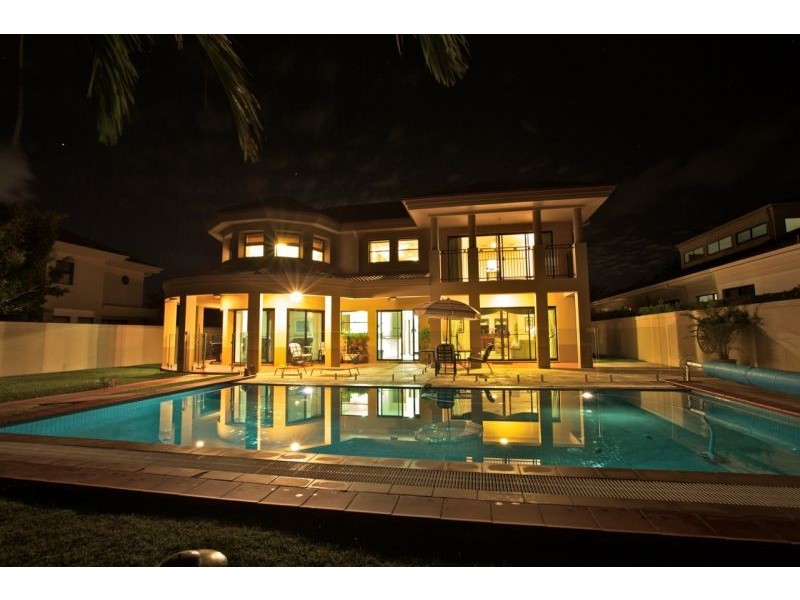 1024 Rosebank Wy, Hope Island QLD 4212